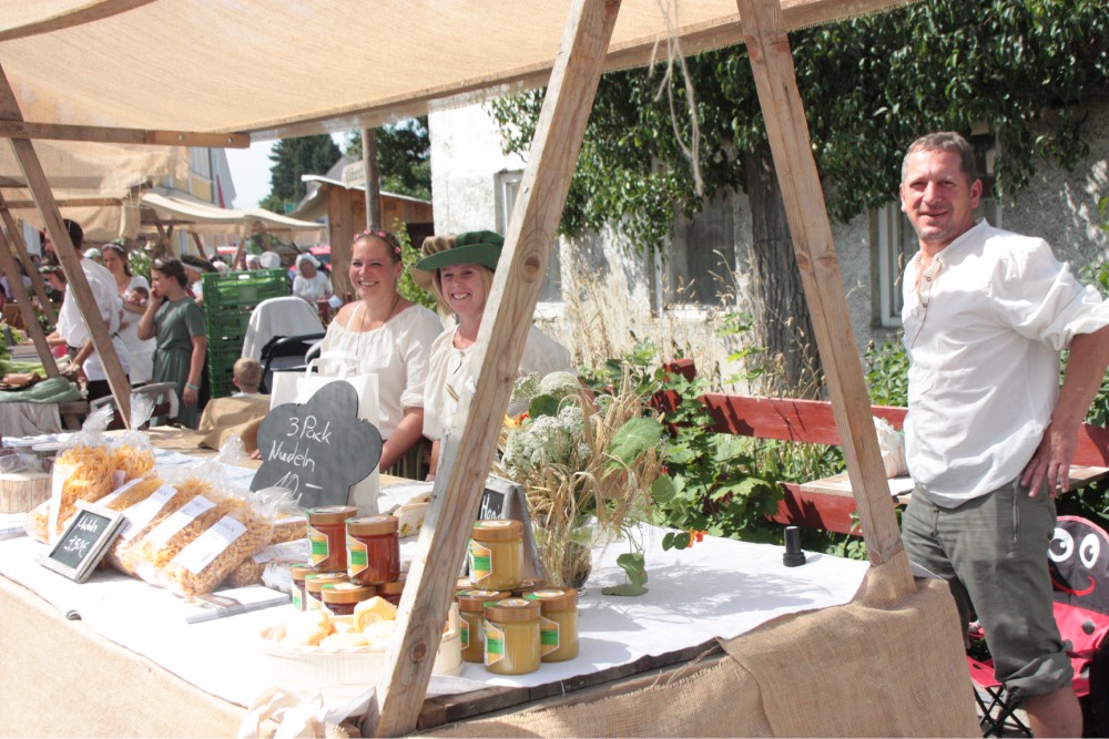 anno1455_Samstag_Bauernmarkt_1