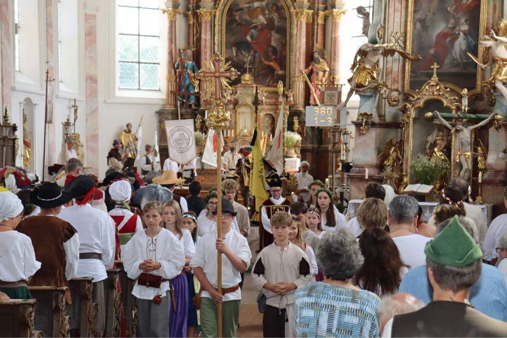 anno1455_Sonntag_Kirche_2