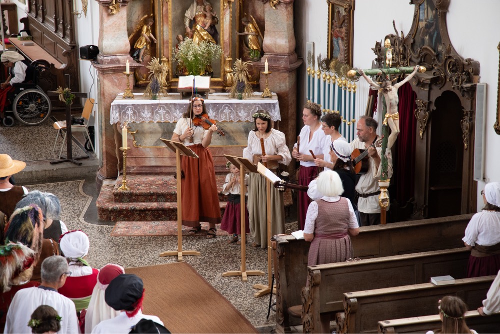 anno1455_Sonntag_Kirche_25037